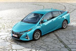 2016 Toyota Prius Plug-in Hybrid